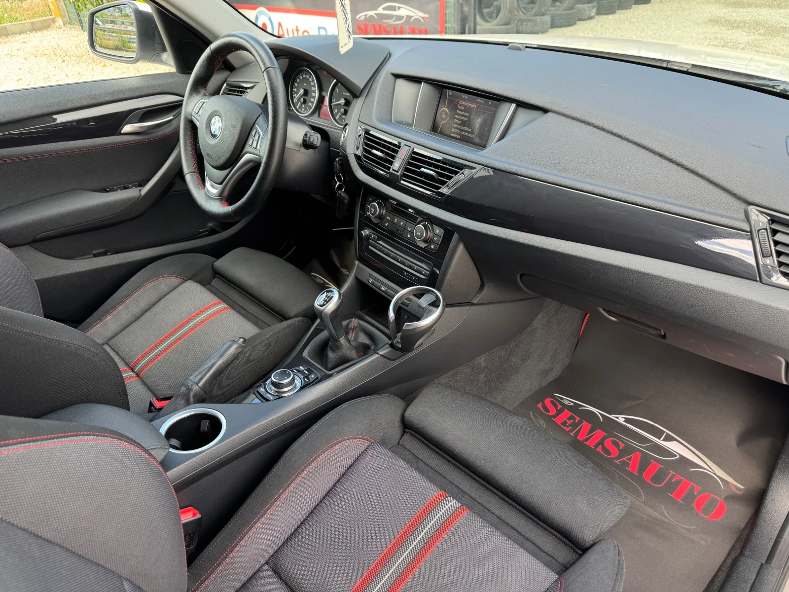 BMW X1 2.0i SDRIVE* BI-XENON* 6СК* NAVI, снимка 13 - Автомобили и джипове - 54739668