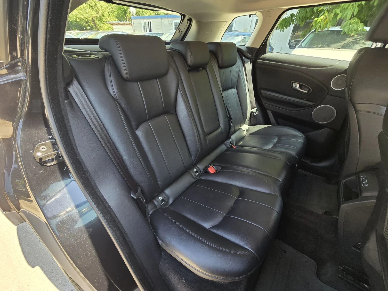 Land Rover Range Rover Evoque 2.0D 150к.с Подгряване Кожа , снимка 14 - Автомобили и джипове - 55375625