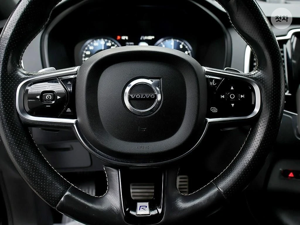 Volvo Xc90 T6 AWD R-DESIGN HEAD UP FULL, снимка 8 - Автомобили и джипове - 55661465