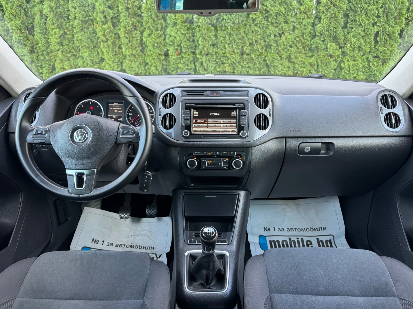 VW Tiguan 2.0TDI 4Motion/Facelift/ШВЕЙЦАРИЯ!!!, снимка 12 - Автомобили и джипове - 56201031