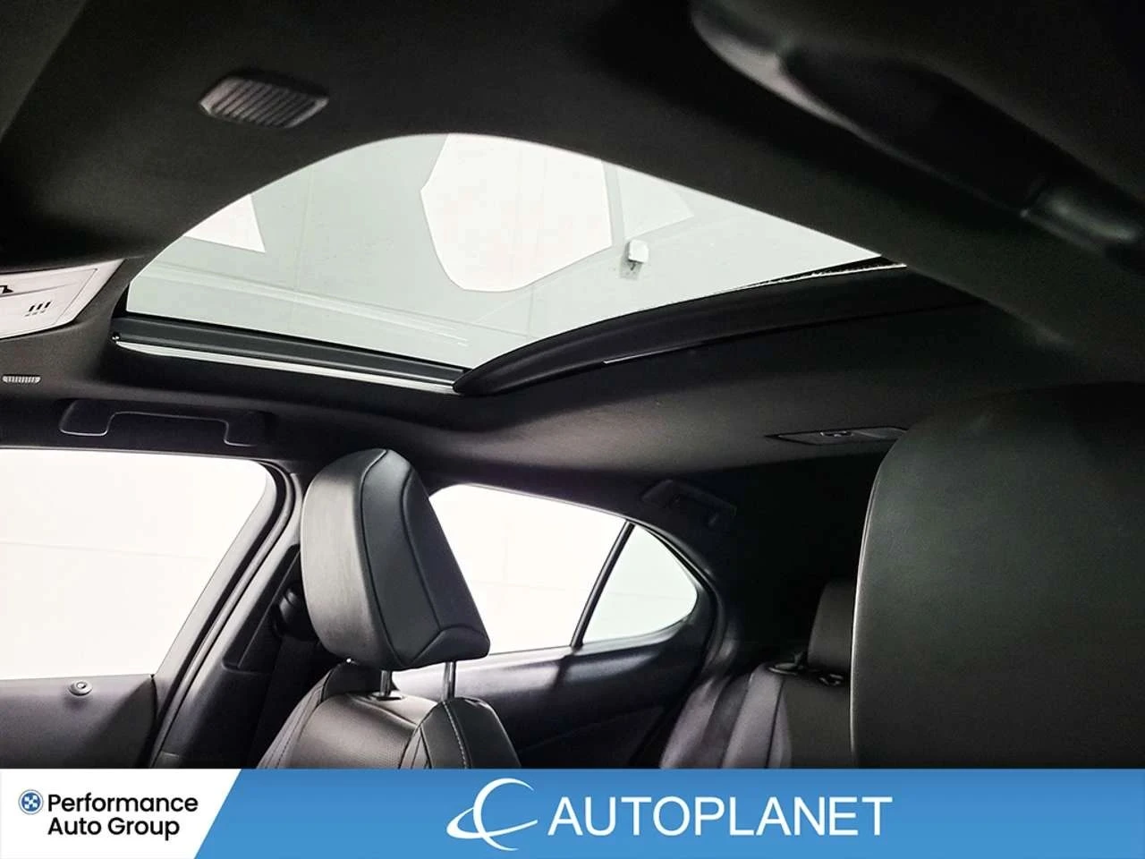 Lexus UX | Mobile.bg � ����������� 14