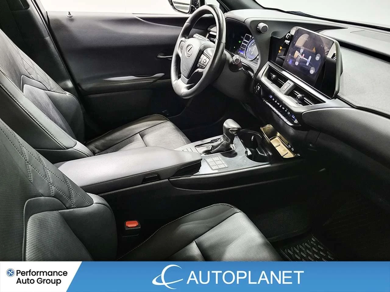 Lexus UX | Mobile.bg � ����������� 17