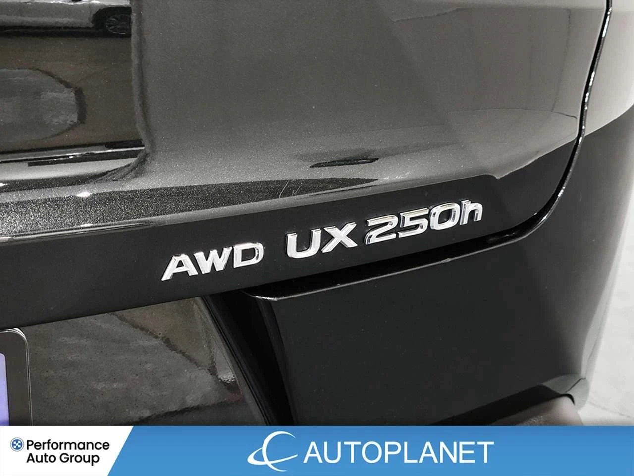 Lexus UX | Mobile.bg � ����������� 12