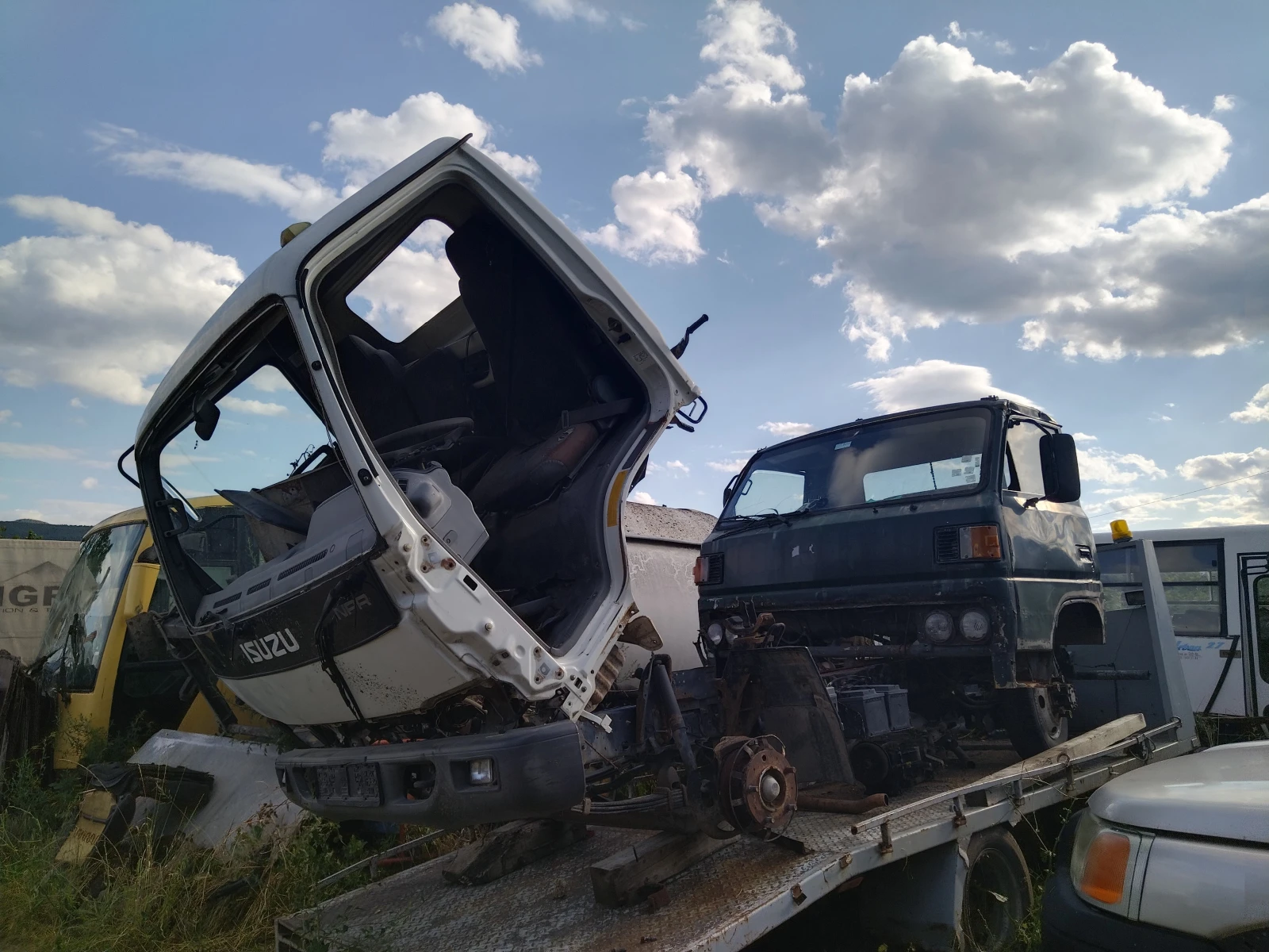 Isuzu Npr На части, снимка 2 - Камиони - 56584591