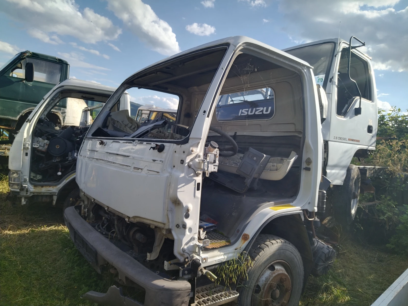 Isuzu Npr На части