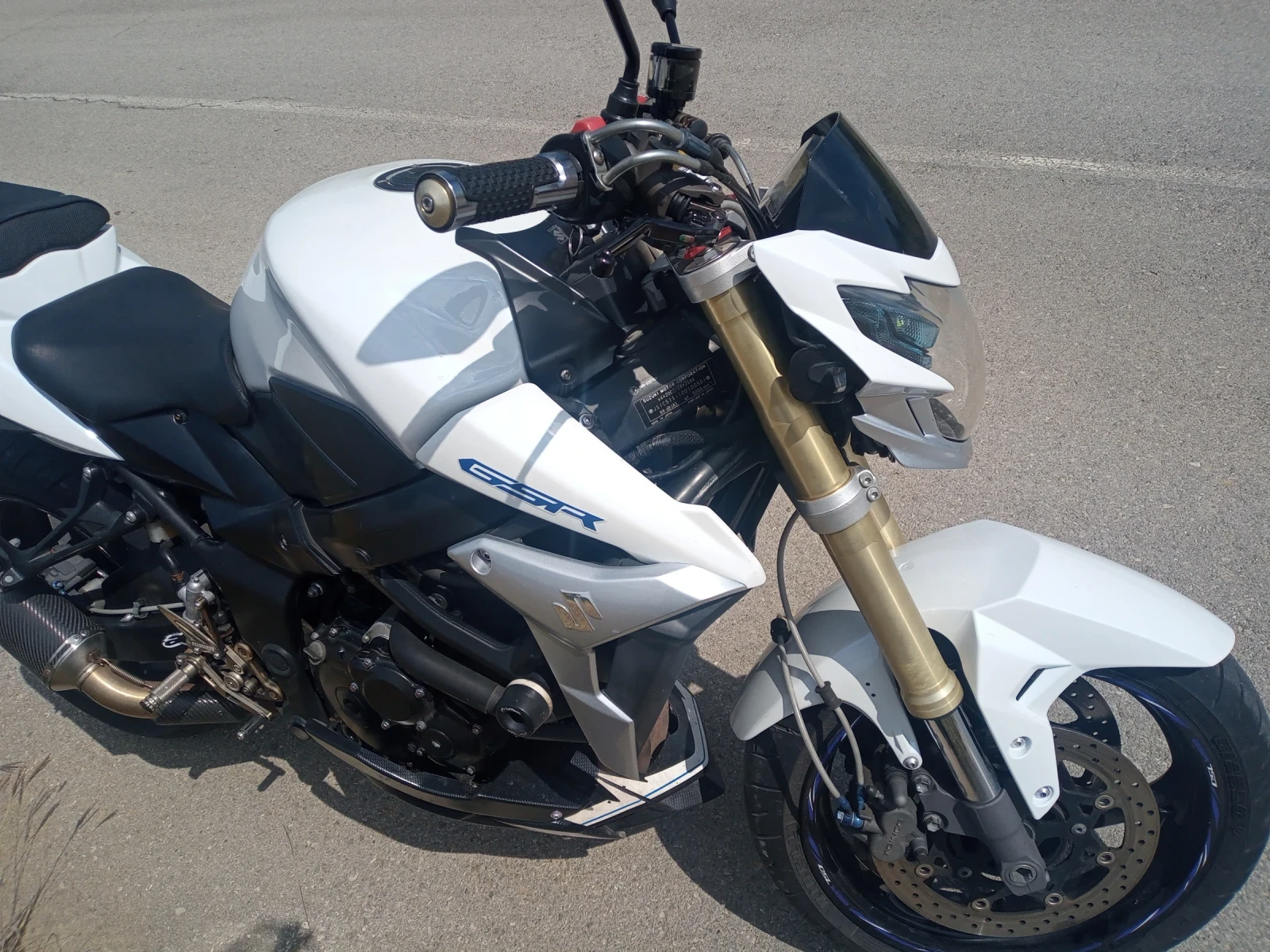 Suzuki Gsr 750 - изображение 6