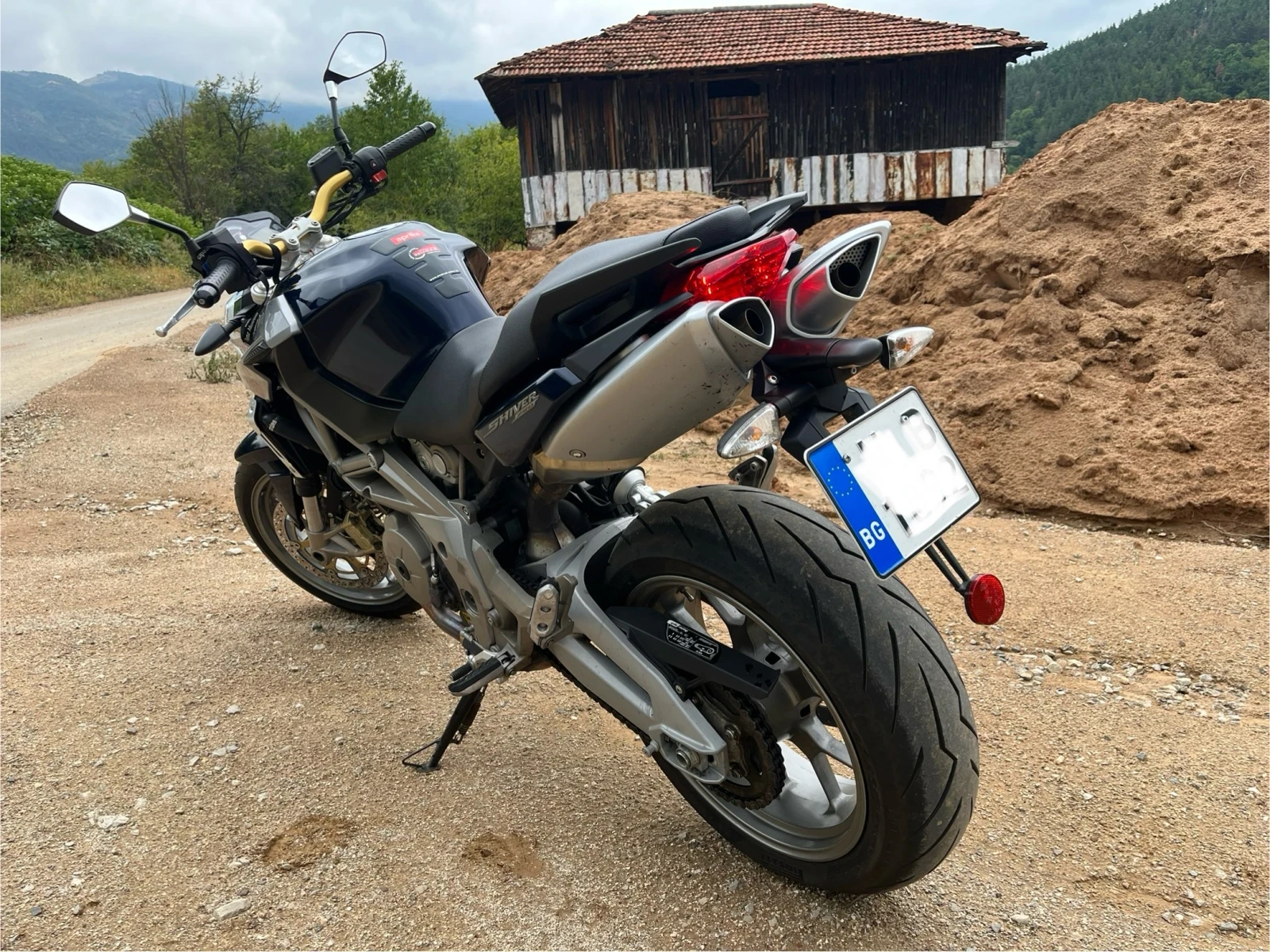 Aprilia Shiver 750, снимка 2 - Мотоциклети и мототехника - 54149743