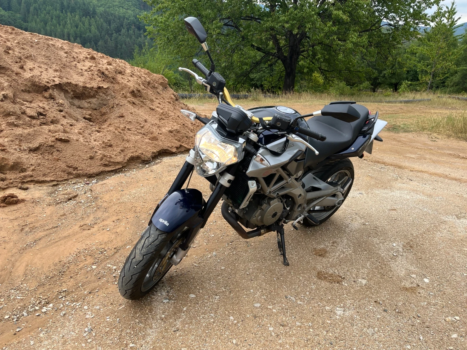 Aprilia Shiver 750, снимка 6 - Мотоциклети и мототехника - 54149743