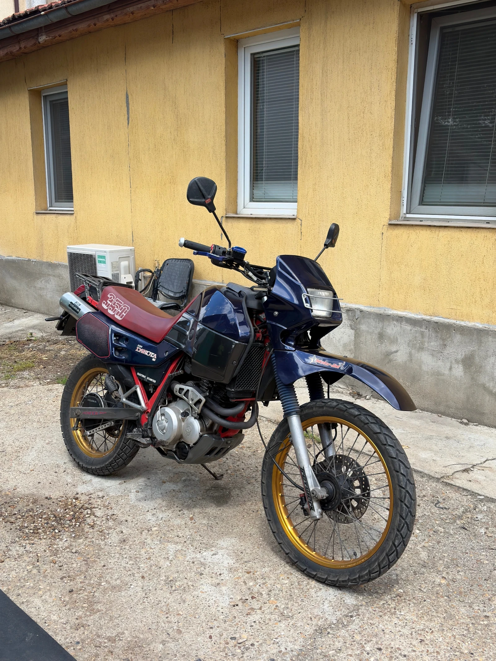 Gilera 350 dakota