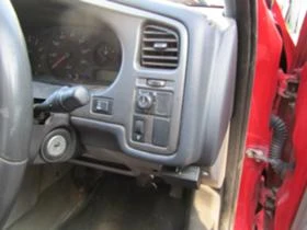 Nissan Primera 1,8 НА ЧАСТИ, снимка 12