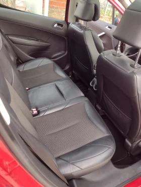 Peugeot 308 2.0Gt-136k.s., снимка 12