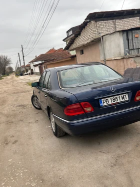 Mercedes-Benz E 200, снимка 2