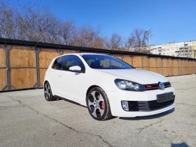     VW Golf GTI 211h.p