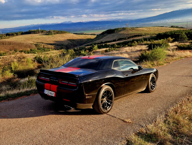 Dodge Challenger 5.7 HEMI, снимка 7 - Автомобили и джипове - 45156125