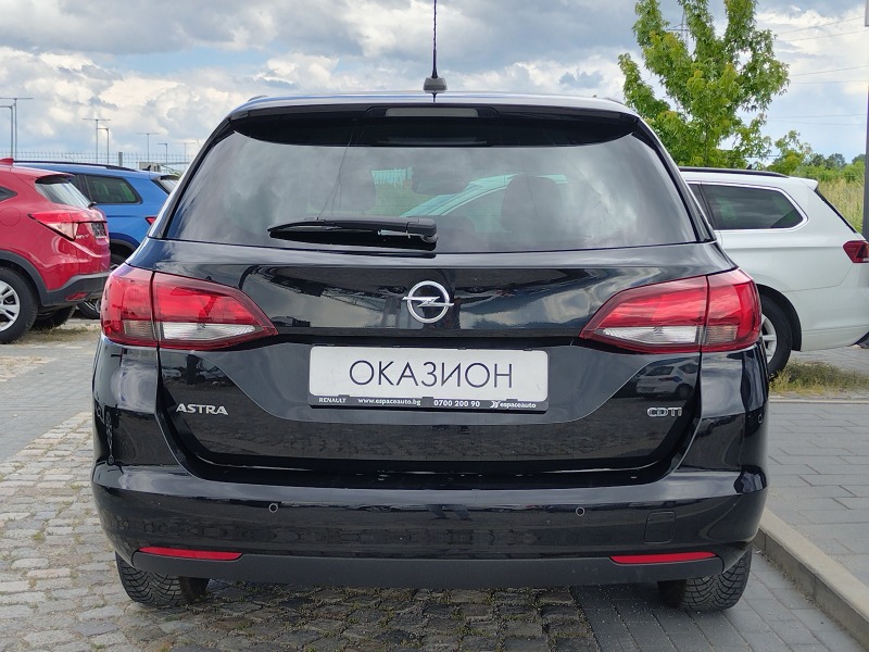 Opel Astra 1.6CDTI/136 к.с/Sports Tourer Business, снимка 6 - Автомобили и джипове - 45996368