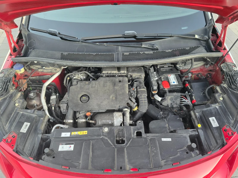 Peugeot 3008 1.5 Blue-HDi GT-Line, нов внос, сервизна книжка, снимка 9 - Автомобили и джипове - 52604247
