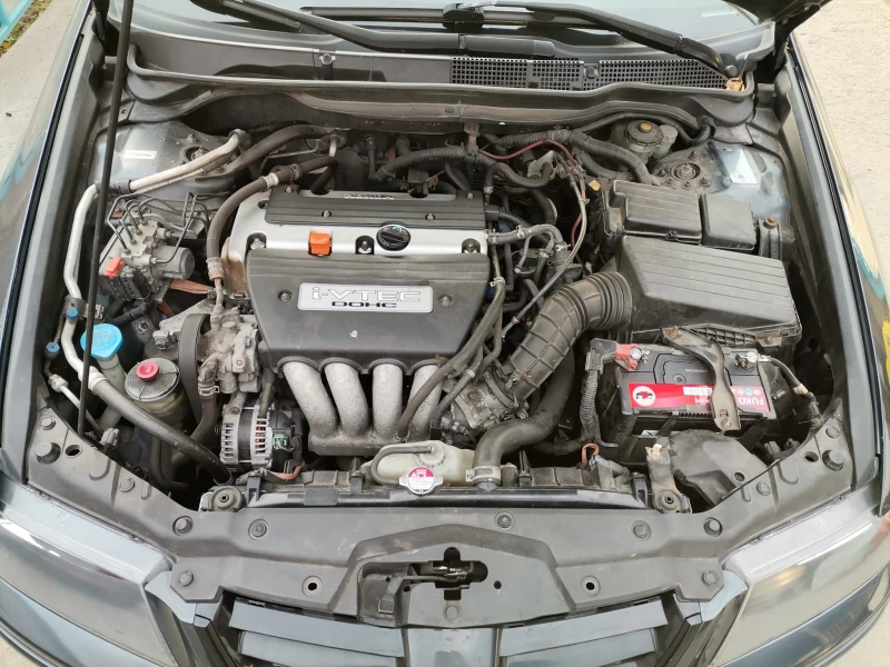 Honda Accord 2.0 VTEC, снимка 14 - Автомобили и джипове - 52770213