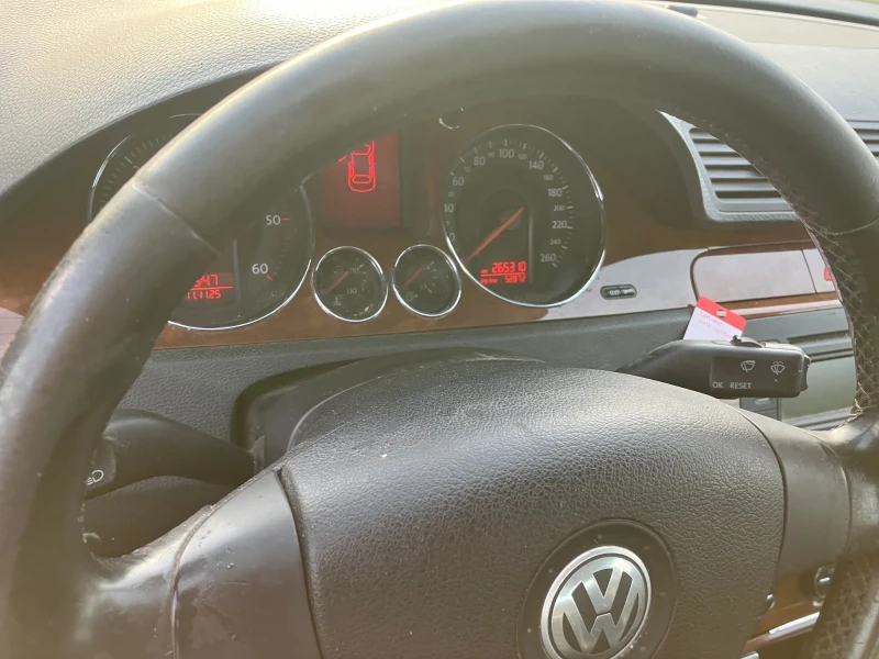 VW Passat 2.0 TDI, снимка 11 - Автомобили и джипове - 52839281