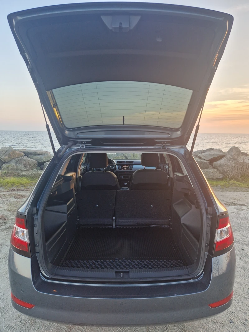 Skoda Fabia, снимка 15 - Автомобили и джипове - 52842817