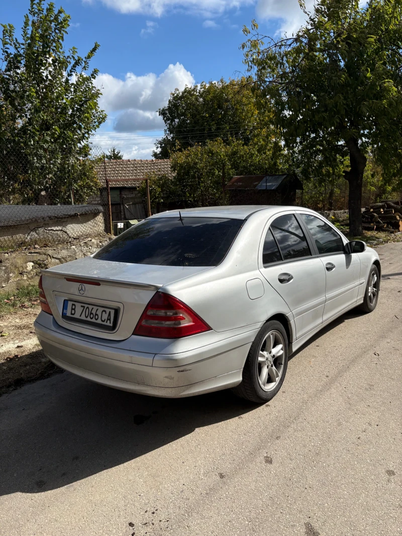 Mercedes-Benz C 200 CDI, снимка 2 - Автомобили и джипове - 53185619