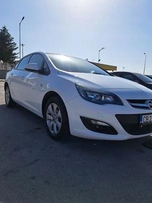 Opel Astra 1.4i Automat - ПРОМО, снимка 2 - Автомобили и джипове - 46748230