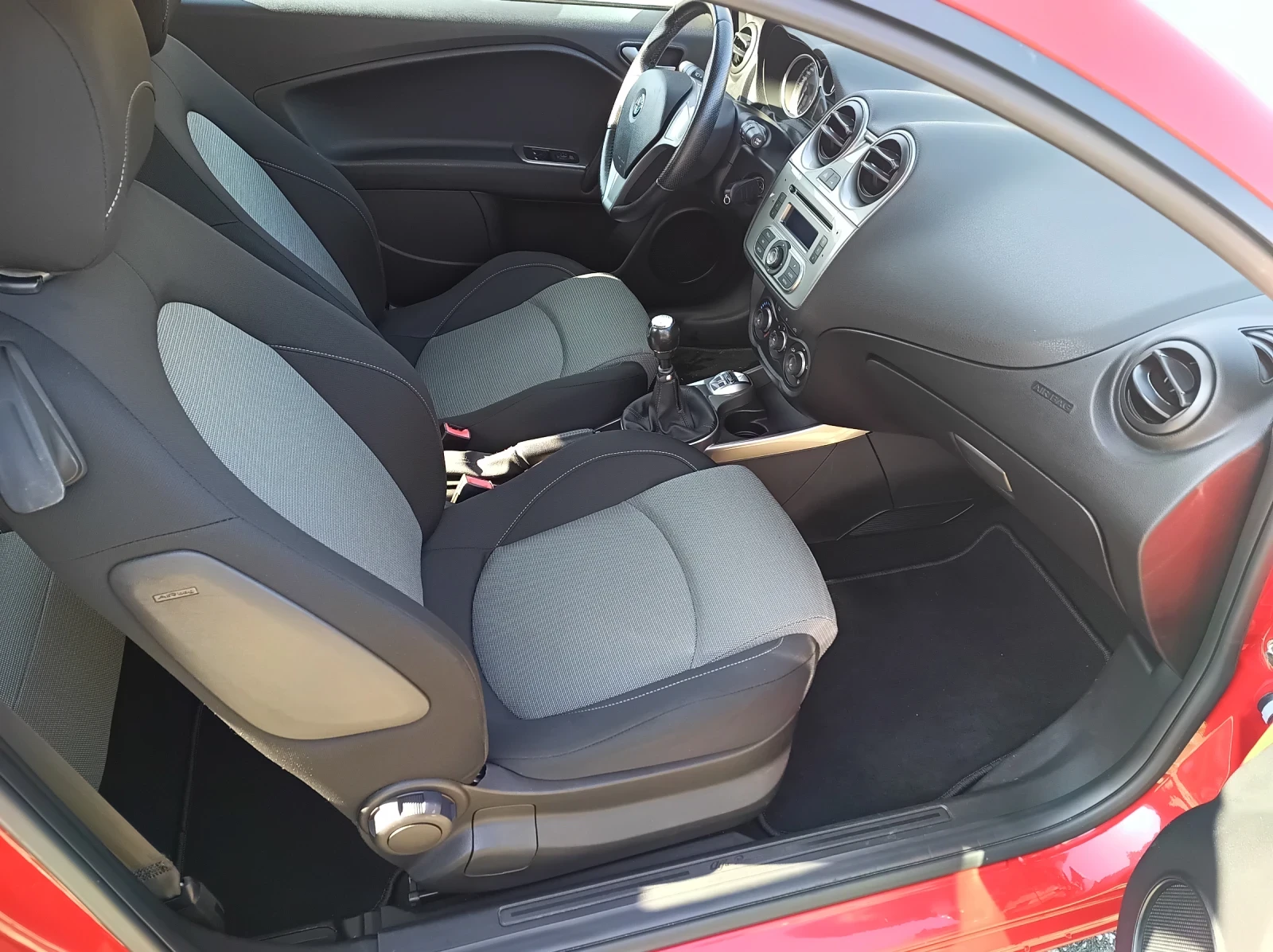 Alfa Romeo MiTo  - изображение 10