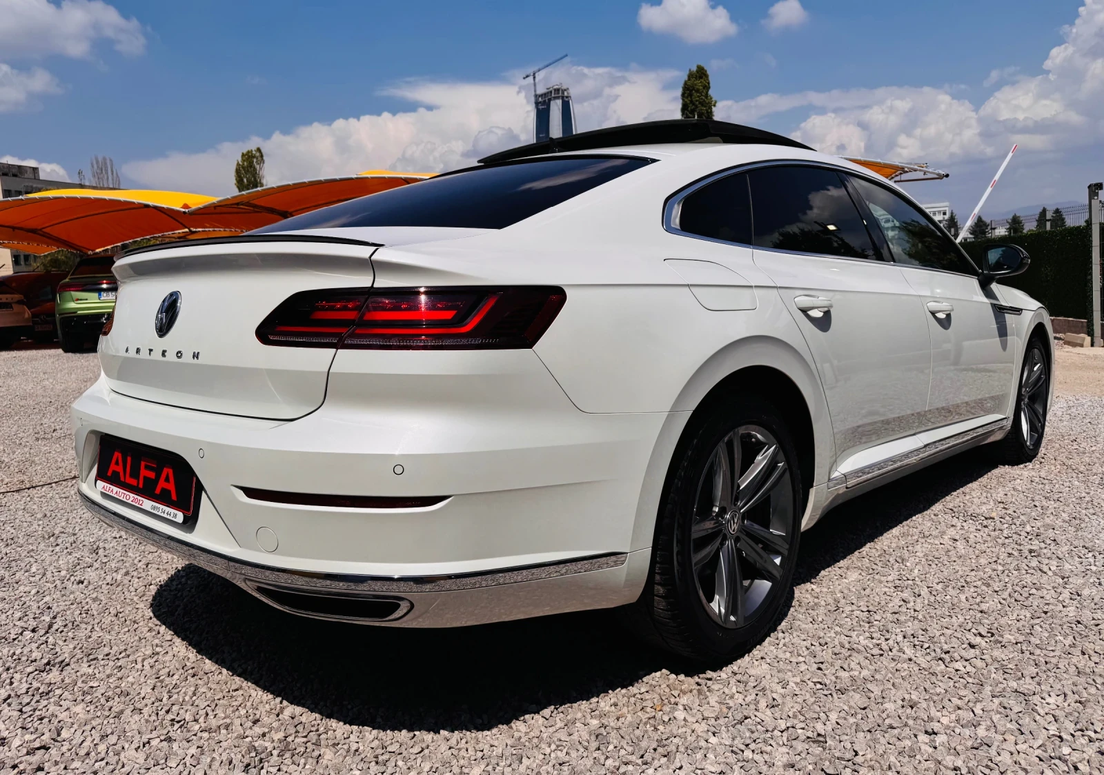 VW Arteon 2.0TSI/R-LINE/ПАНО/ПОРЪЧКОВ ПАКЕТ/БЯЛА ПЕРЛА/НОВ// - изображение 6