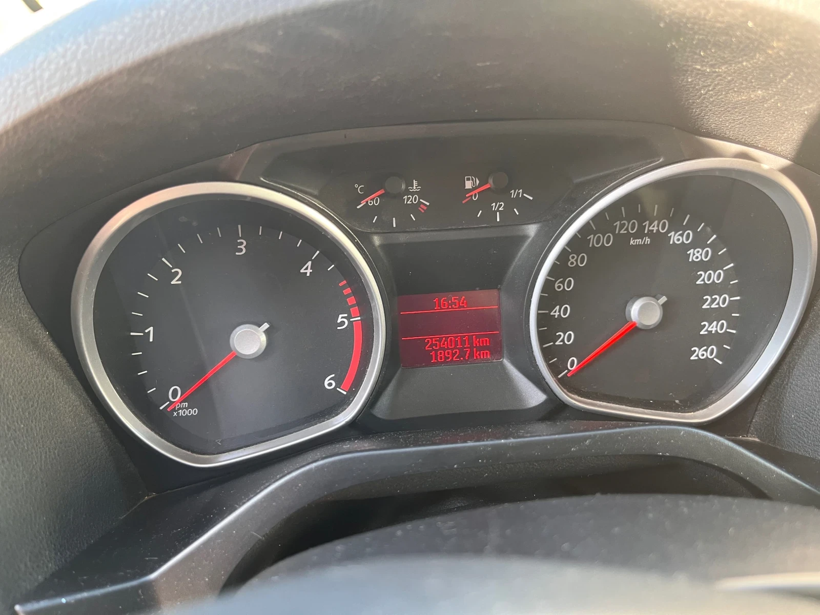 Ford Galaxy 1.6 tdci - изображение 10