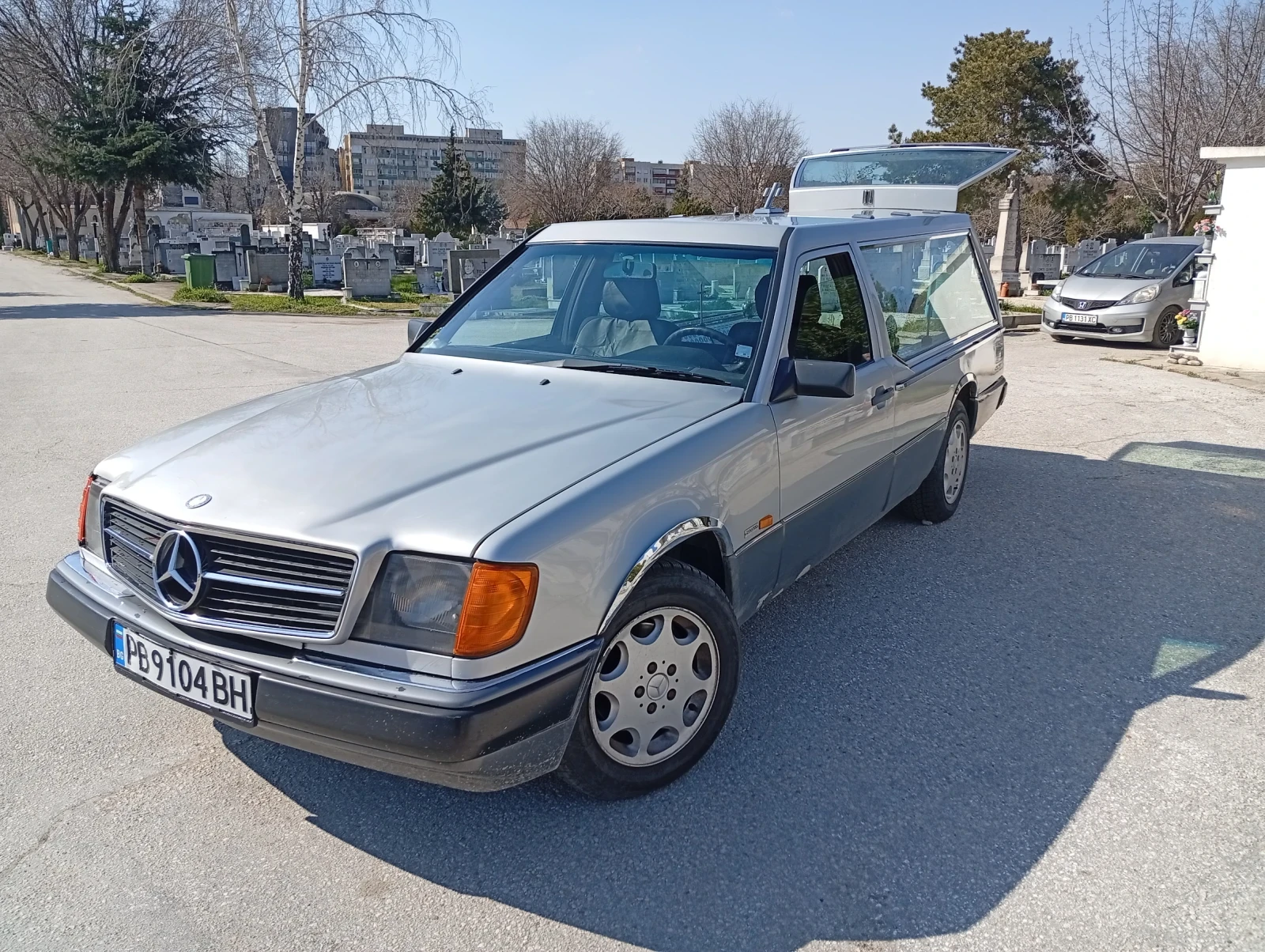 Mercedes-Benz 124, снимка 7 - Автомобили и джипове - 53900569