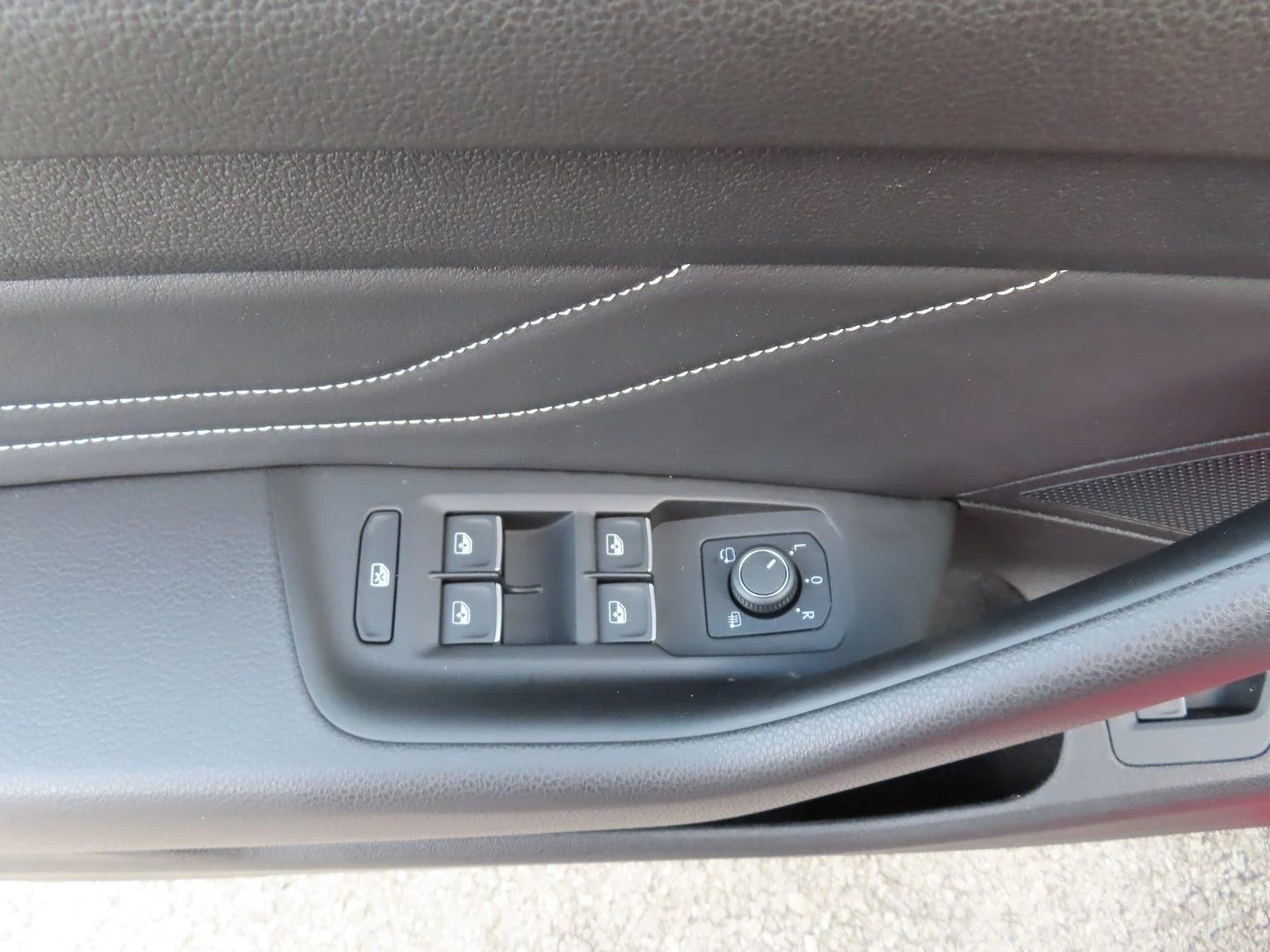 VW Arteon, снимка 15 - Автомобили и джипове - 56422779