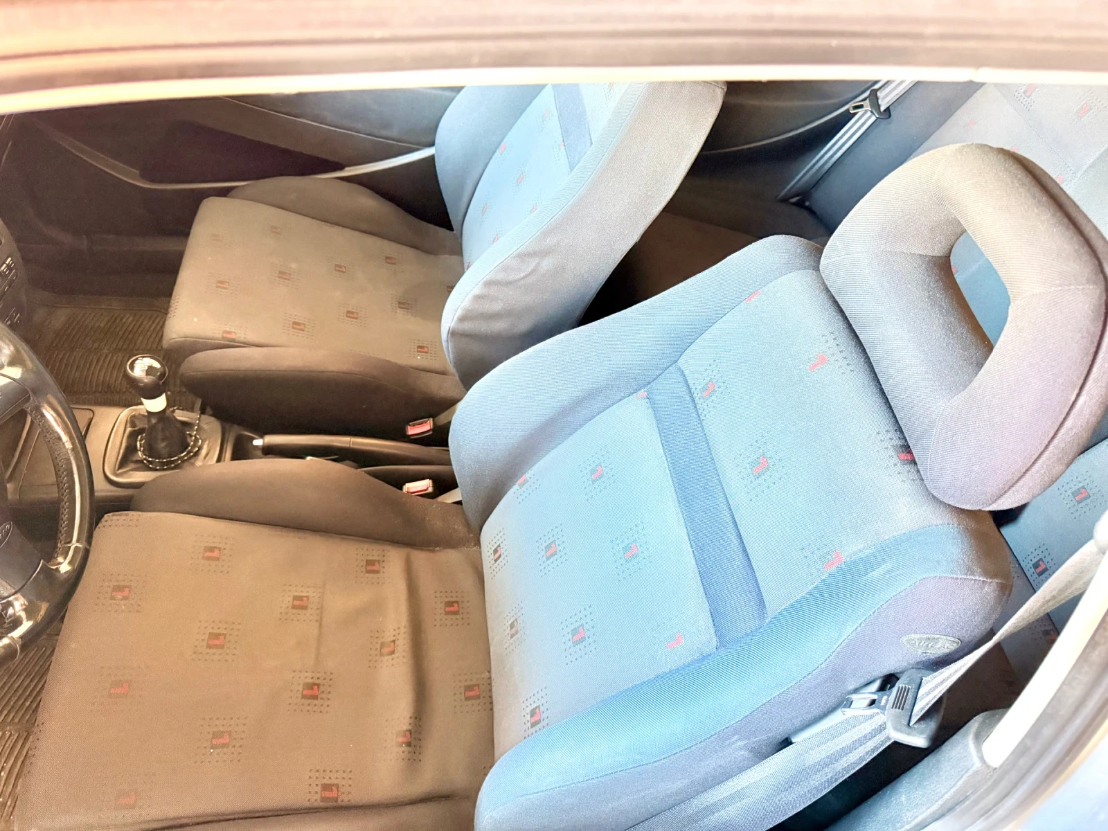 Seat Ibiza, снимка 10 - Автомобили и джипове - 54329136