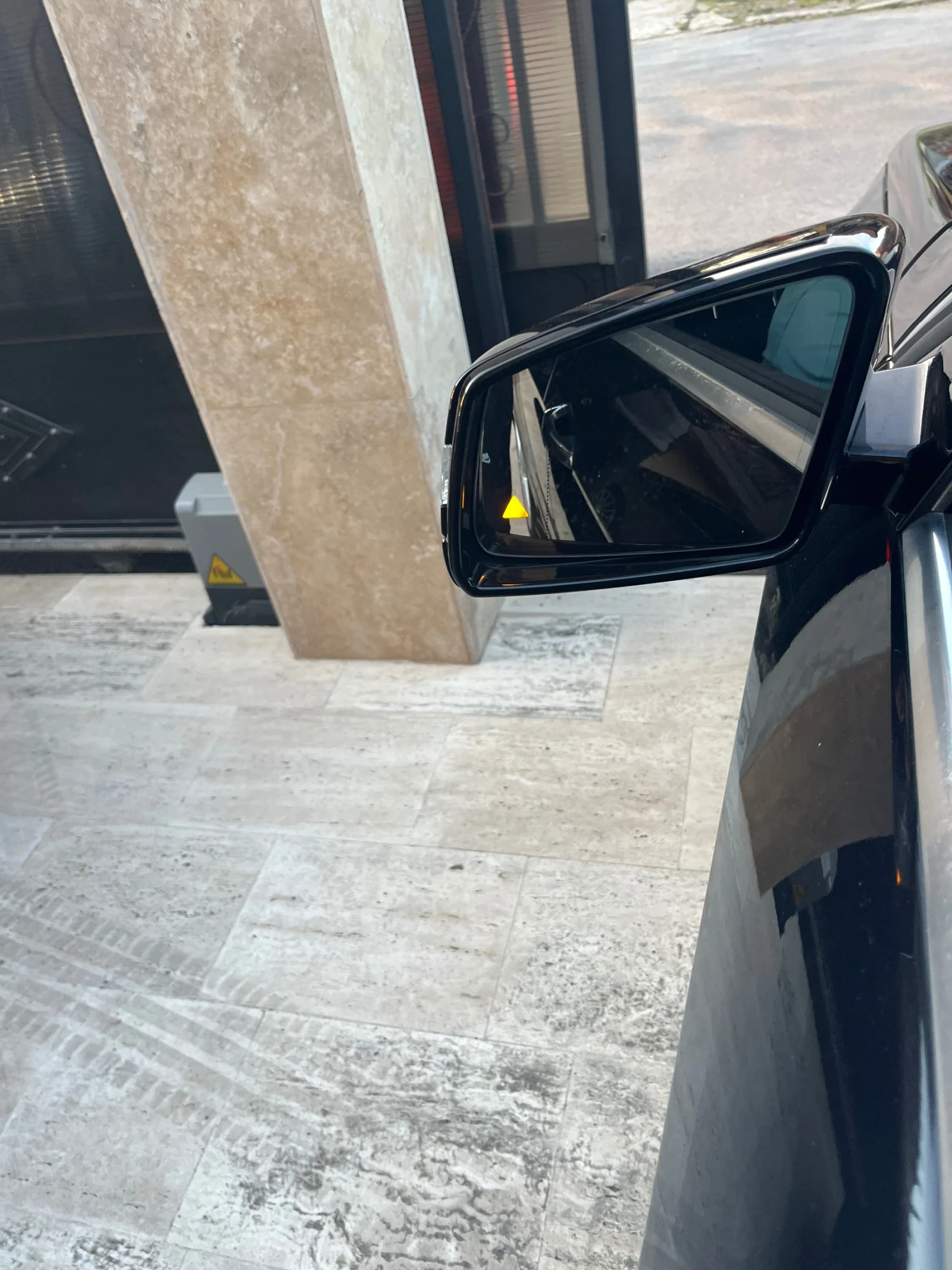 Mercedes-Benz E 350 350 4-matic, снимка 15 - Автомобили и джипове - 54335231