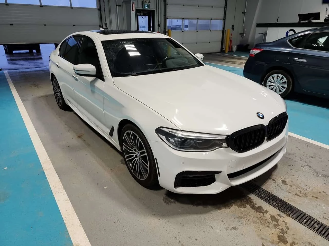 BMW 530 * 530I XDRIVE * CARFAX * ЦЕНА ДО БГ, снимка 2 - Автомобили и джипове - 54564602