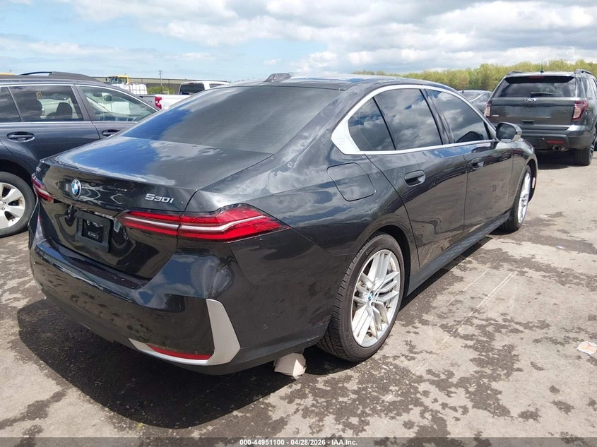BMW 530 2.0l I xDrive, снимка 4 - Автомобили и джипове - 54859720