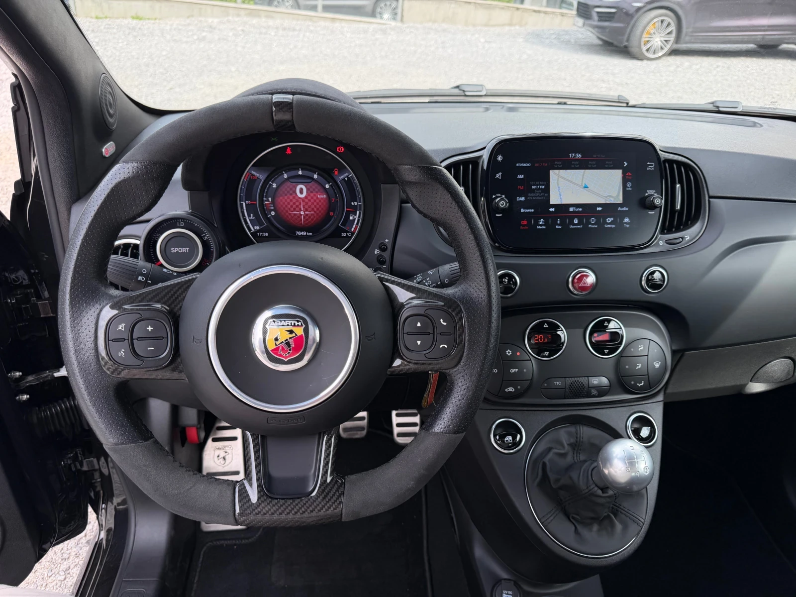 Abarth 595 695 Competizione CARBON SABELT Record Monza , снимка 13 - Автомобили и джипове - 54877835