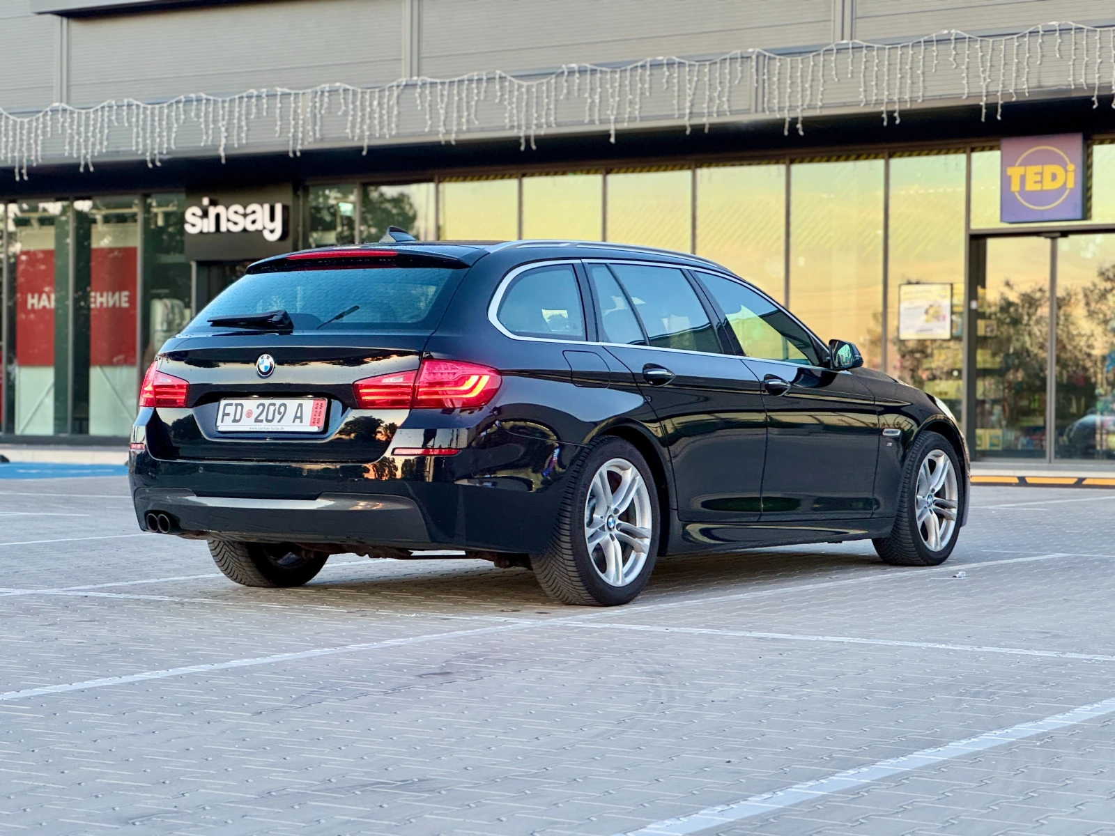 BMW 530 M SPORT + TUV + Реални км + Обслужен N57, снимка 5 - Автомобили и джипове - 54906907