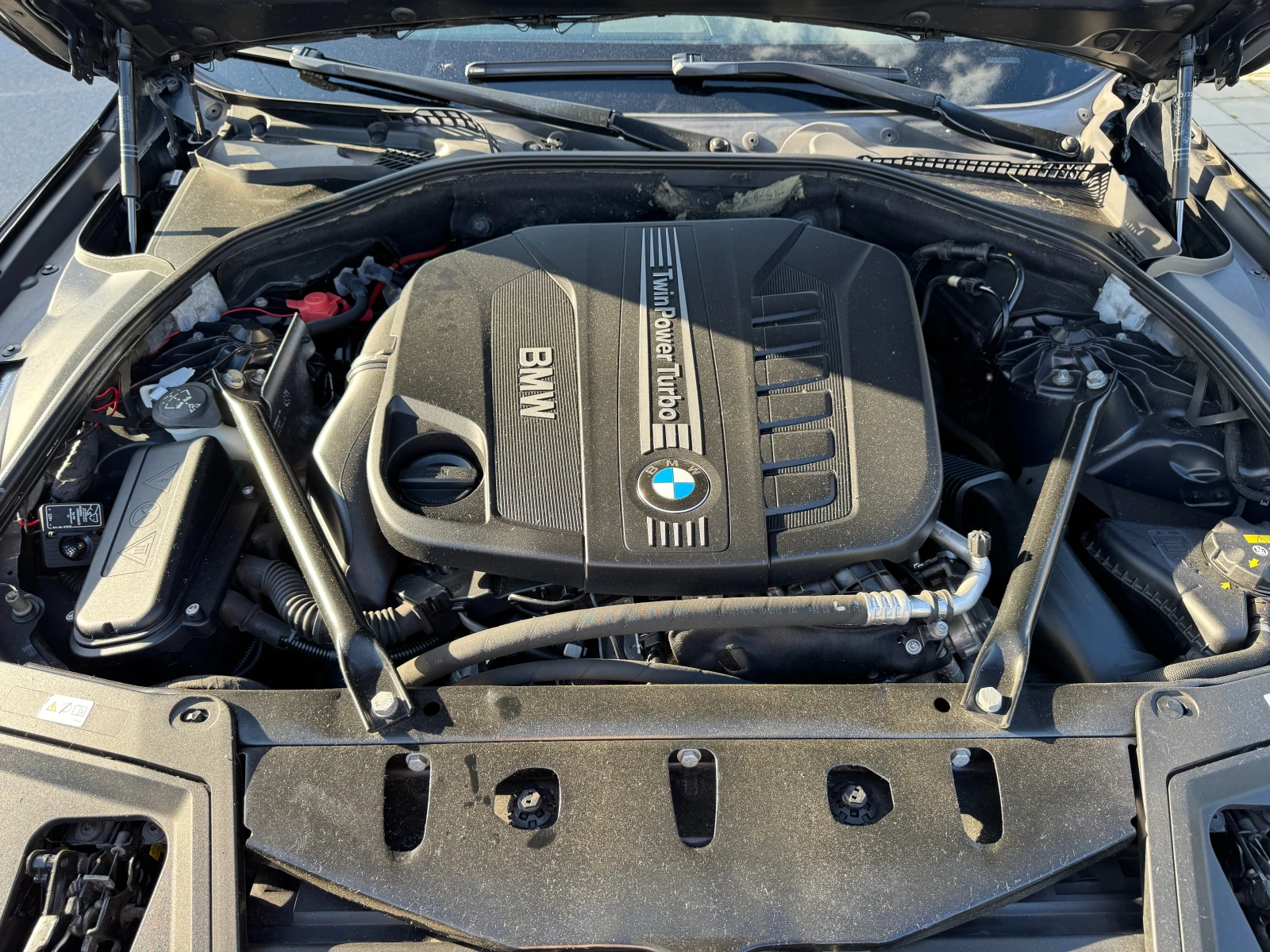 BMW 530 M SPORT + TUV + Реални км + Обслужен N57, снимка 10 - Автомобили и джипове - 54906907