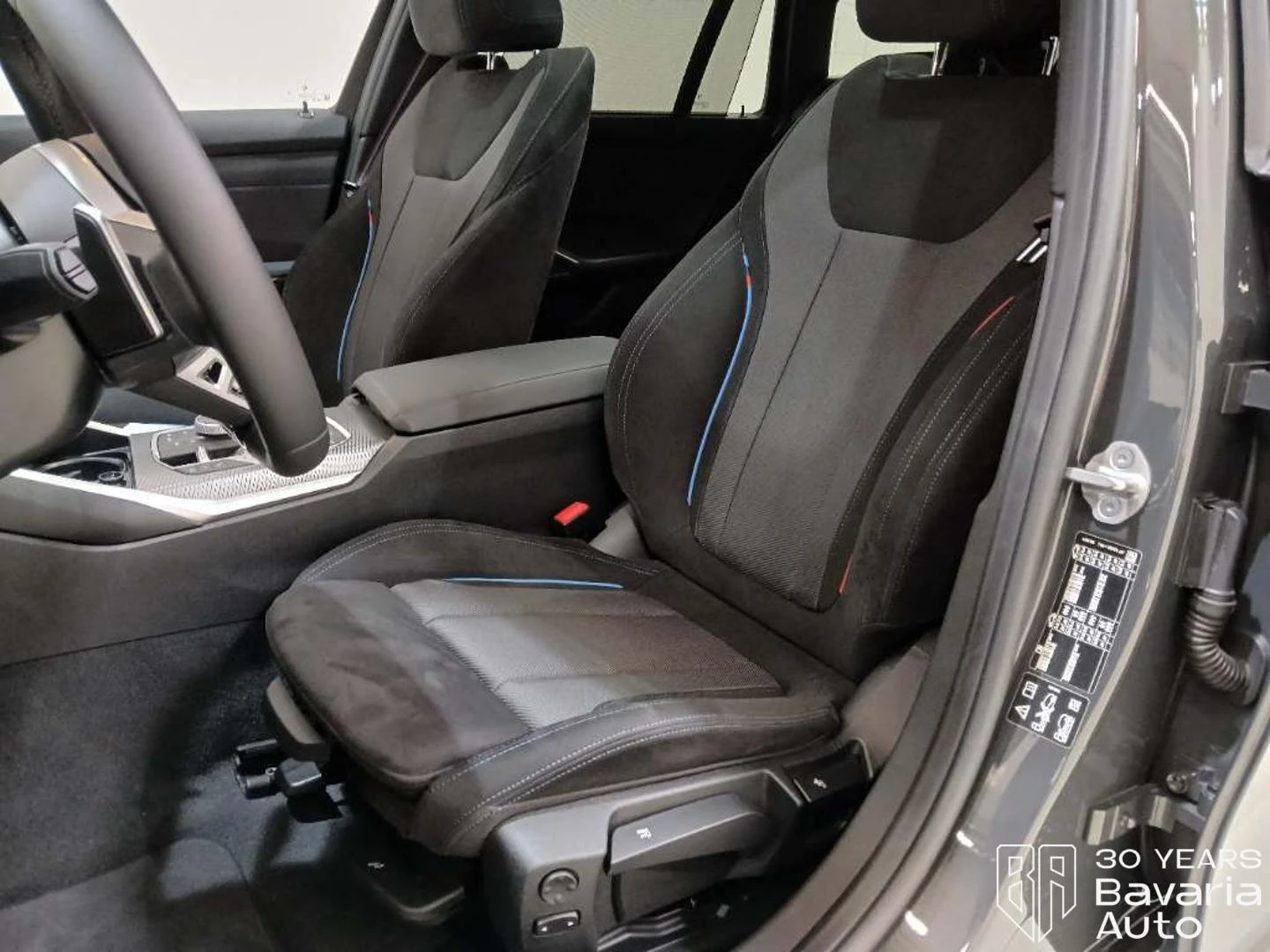 BMW 320 d Touring xDrive M Sport Paket, снимка 6 - Автомобили и джипове - 55215064