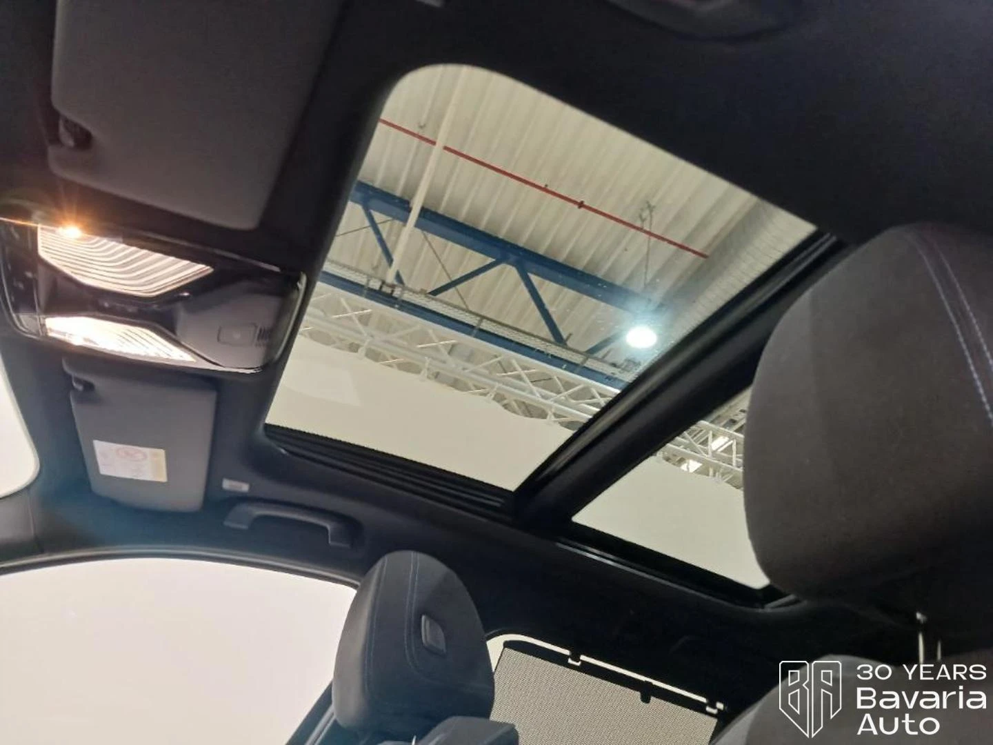 BMW 320 d Touring xDrive M Sport Paket, снимка 10 - Автомобили и джипове - 55215064