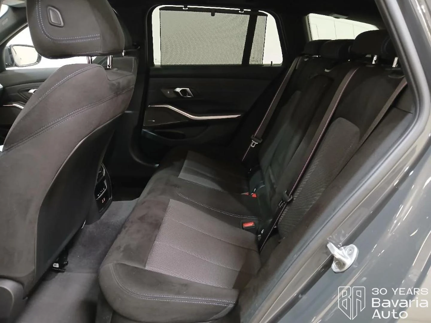 BMW 320 d Touring xDrive M Sport Paket, снимка 9 - Автомобили и джипове - 55215064