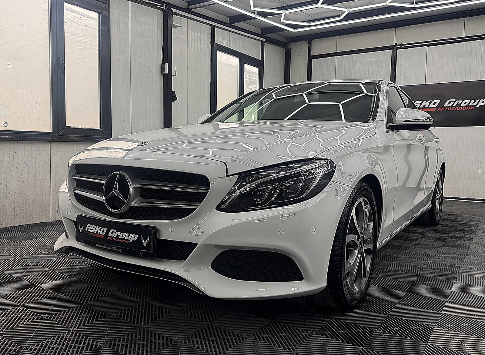 Mercedes-Benz C 220 KeylessGo/Kamera/AMG-line/СОБСТВЕН ЛИЗИНГ