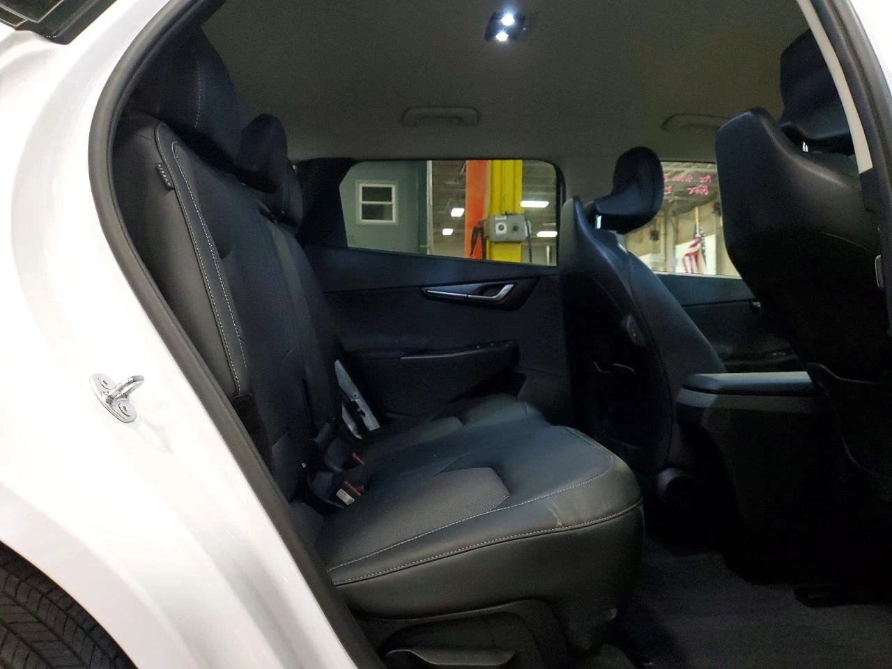Kia EV6 0.0l Light Long Range, снимка 11 - Автомобили и джипове - 55452611