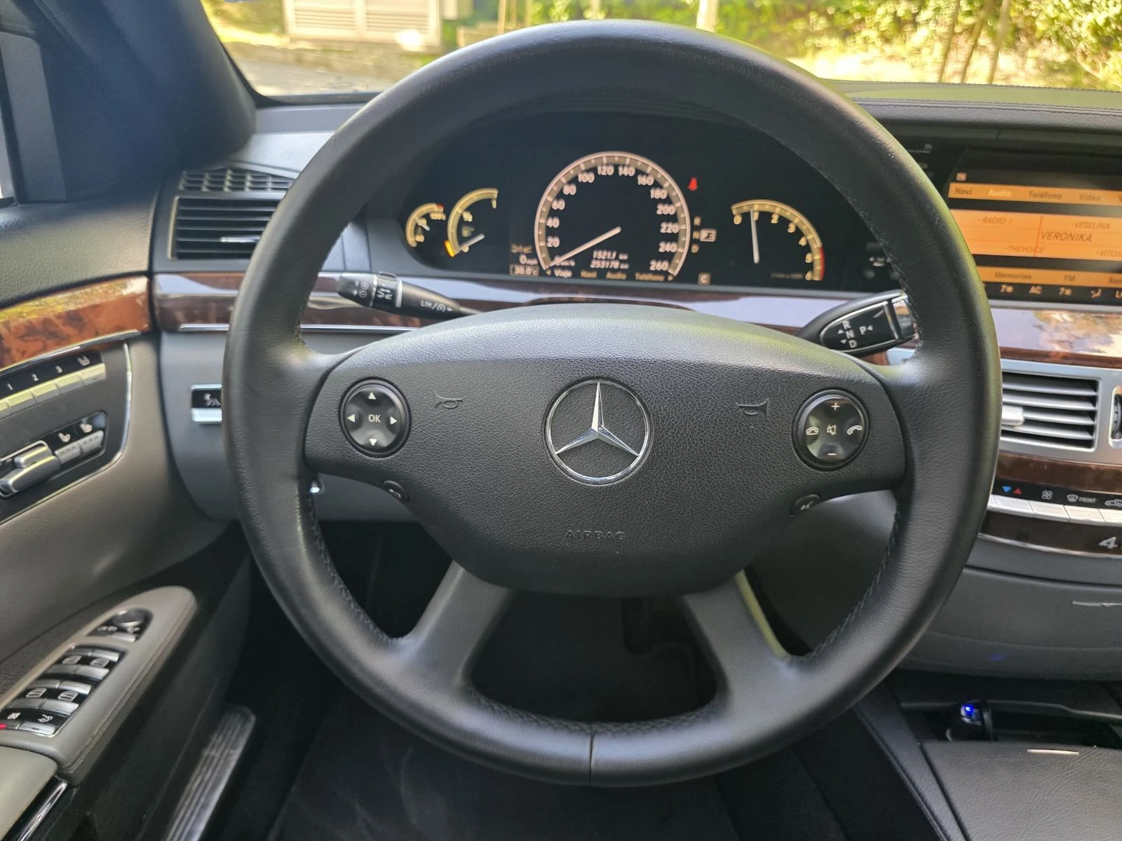 Mercedes-Benz S 320 CDI / 4MATIC / LONG, снимка 13 - Автомобили и джипове - 55530701