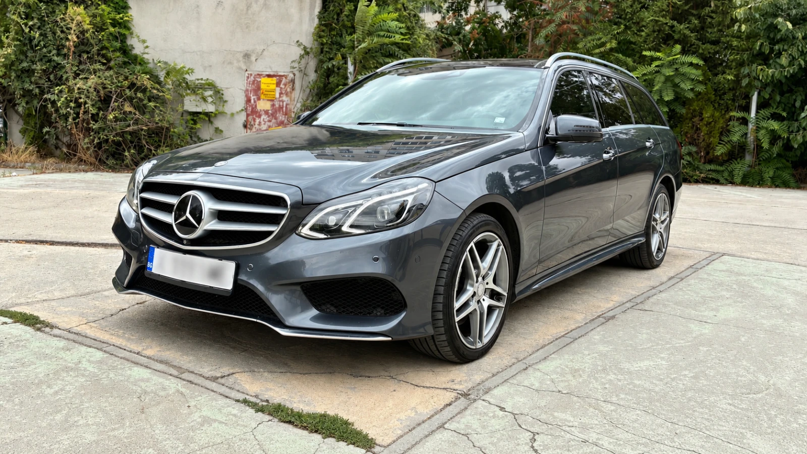 Mercedes-Benz E 350 BlueTEC AMG, снимка 9 - Автомобили и джипове - 56659806