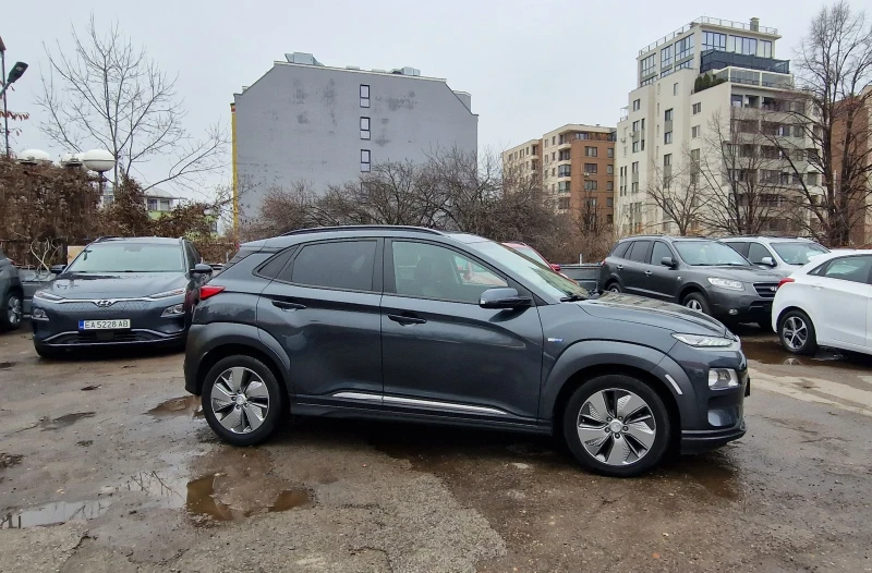 Hyundai Kona 64KW/Premium, снимка 2 - Автомобили и джипове - 49122340