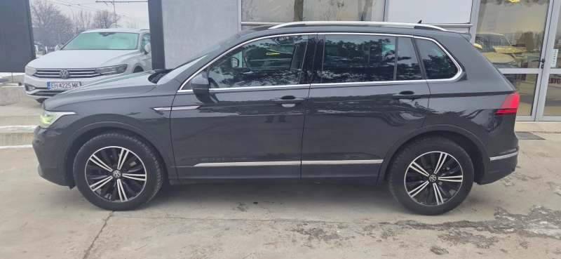 VW Tiguan 2.0 TDI 7 DSG LED, снимка 7 - Автомобили и джипове - 53174841