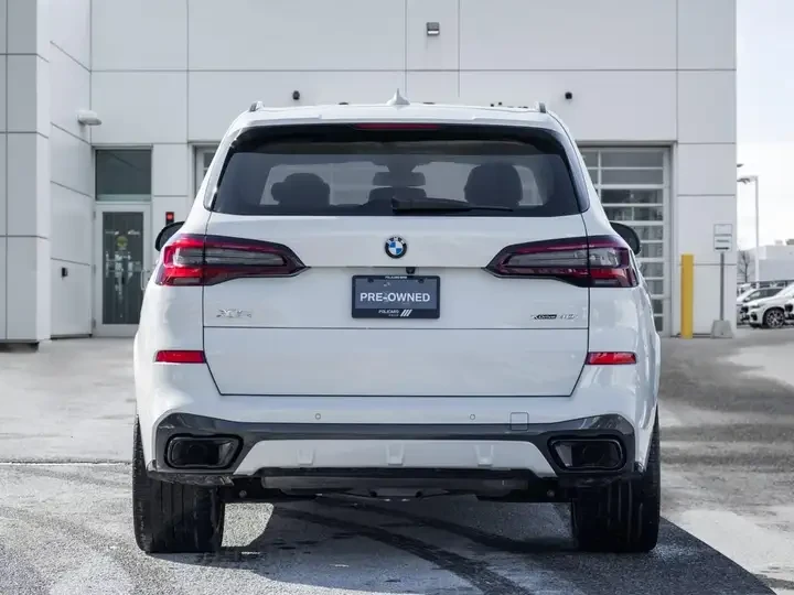 BMW X5 xDrive40i PREMIUM * M PACK * CARFAX * АВТО КРЕДИТ , снимка 5 - Автомобили и джипове - 54732906