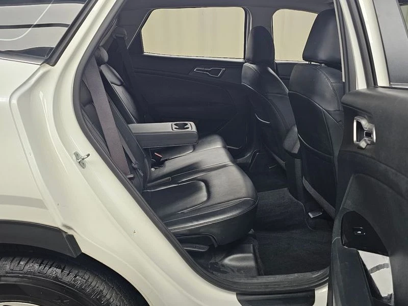 Kia Sportage 1.6 Automatic, снимка 16 - Автомобили и джипове - 55587997