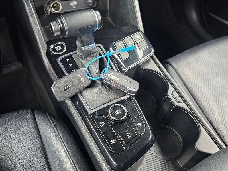 Kia Sportage 1.6 Automatic, снимка 13 - Автомобили и джипове - 55587997