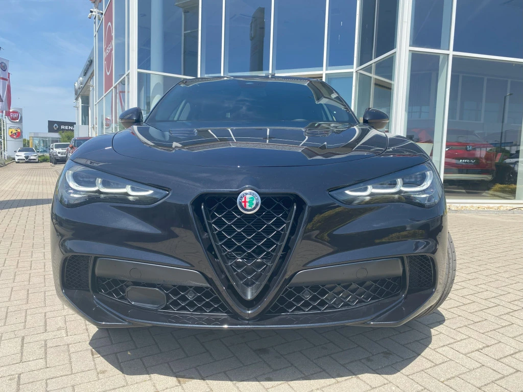 Alfa Romeo Stelvio Quadrifoglio 2.9 V6 Q4 - изображение 3